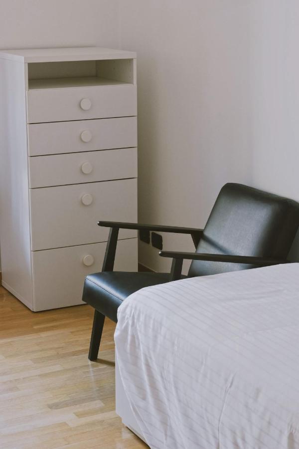 Casa Lobe - Charming Apartment In Village Centre La Morra Buitenkant foto